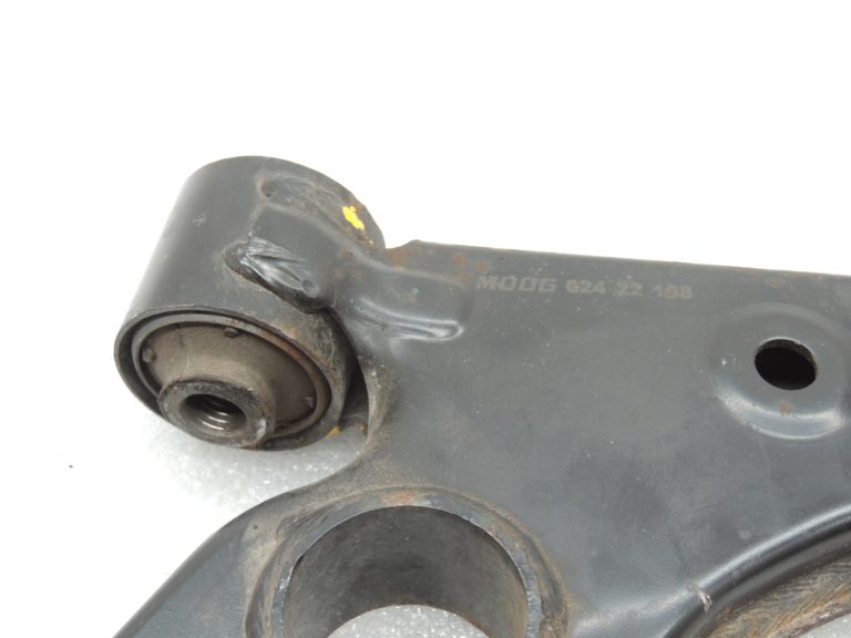 Alfa Romeo Giulietta 940 priekšējais labais šķērssvārsts 50521045