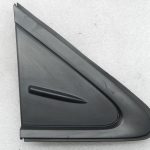 Toyota Corolla E210 oriģinālais stūres kolonnas apvalks (labais puses) 6011702230