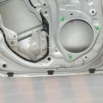 Toyota Corolla E210 E21 aizmugurējā kreisā durvī 6700402540 OE oriģināldetaļa