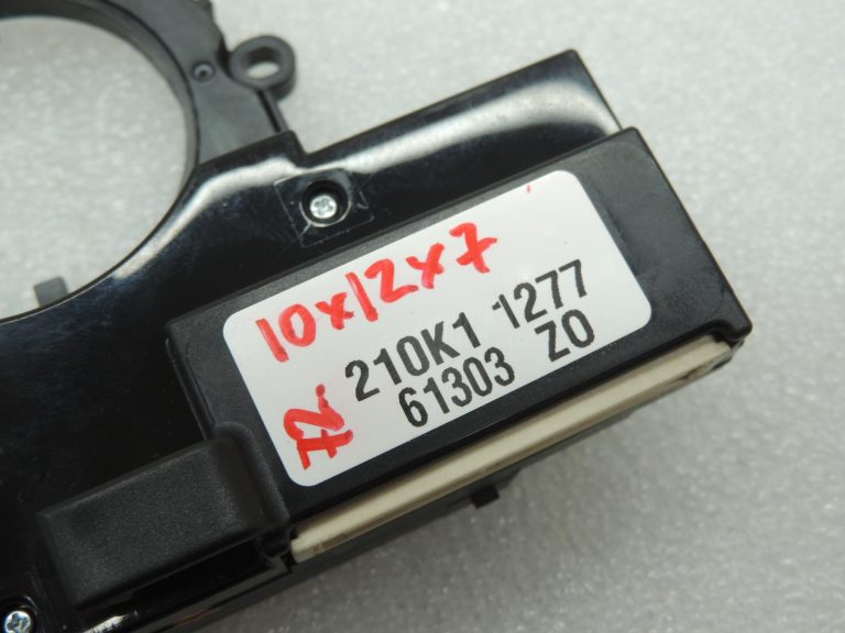 Toyota Yaris 4 XP210 saules aizsargs, kreisais, pelēks 74320K0091B0 74320-K0091-B0 OE