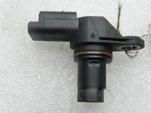 Nissan Navara II D40 3.0 dCi oriģinālais vārpstas sensors 2373100Q0C
