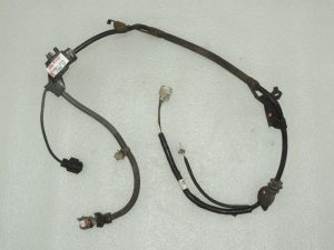 Toyota Corolla E210 vadu kopne aizmugurējai labās puses stāvbremzei 890C002030 OE