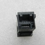 Toyota Corolla E210 oriģinālais USB AUX savienojums centrālajā konsolē 8619033060