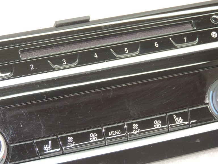 BMW 520d G30 gaisa kondicionēšanas vadības bloks, vadības pults, radio AC 61315A4A4E5, oriģināls