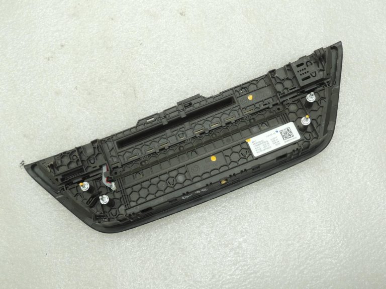 BMW 520d G30 gaisa kondicionēšanas vadības bloks, vadības pults, radio AC 61315A4A4E5, oriģināls