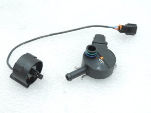 Nissan Navara II D40 3.0DCi V6 V9X degvielas filtra sensors 164005X21B sensors