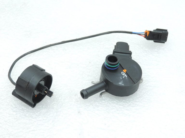 Nissan Navara II D40 3.0DCi V6 V9X degvielas filtra sensors 164005X21B sensors