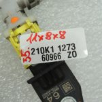 „Toyota Corolla E210“ sānu gaisa spilvenu sensoru komplekts (kreisais un labais), savienotājs 8983102320
