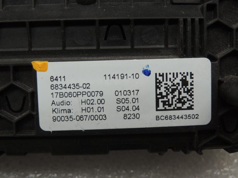 BMW 520d G30 gaisa kondicionēšanas vadības bloks, vadības pults, radio AC 61315A4A4E5, oriģināls