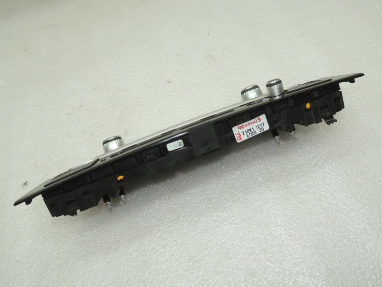 BMW 520d G30 gaisa kondicionēšanas vadības bloks, vadības pults, radio AC 61315A4A4E5, oriģināls