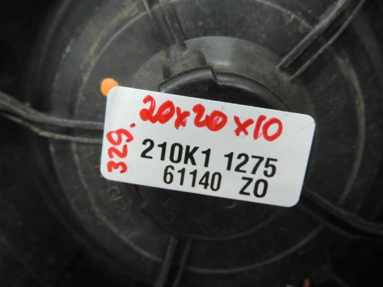 2x „Toyota Yaris IV“ aizmugurējie skaļruņi, komplekts 8616002B80 86160-02B80, oriģinālie OE