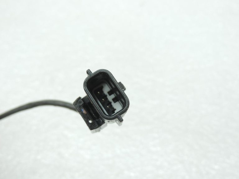 Nissan Navara II D40 3.0DCi V6 V9X degvielas filtra sensors 164005X21B sensors