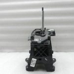 Toyota Corolla E210 oriģinālais pārnesumu pārslēgšanas mehānisms 33560F4010