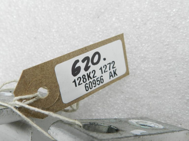 VW Passat Audi oriģinālais aizmugurējās kreisās puses durvju eņģu komplekts 0Q / C9A Pure White
