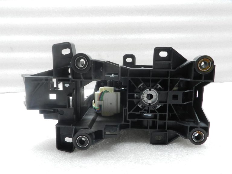 Toyota Corolla E210 oriģinālais pārnesumu pārslēgšanas mehānisms 33560F4010