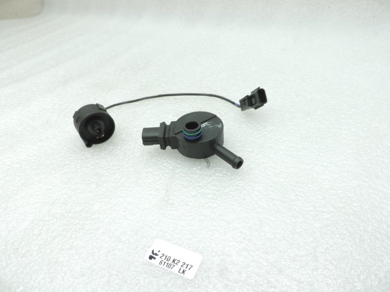 Nissan Navara II D40 3.0DCi V6 V9X degvielas filtra sensors 164005X21B sensors