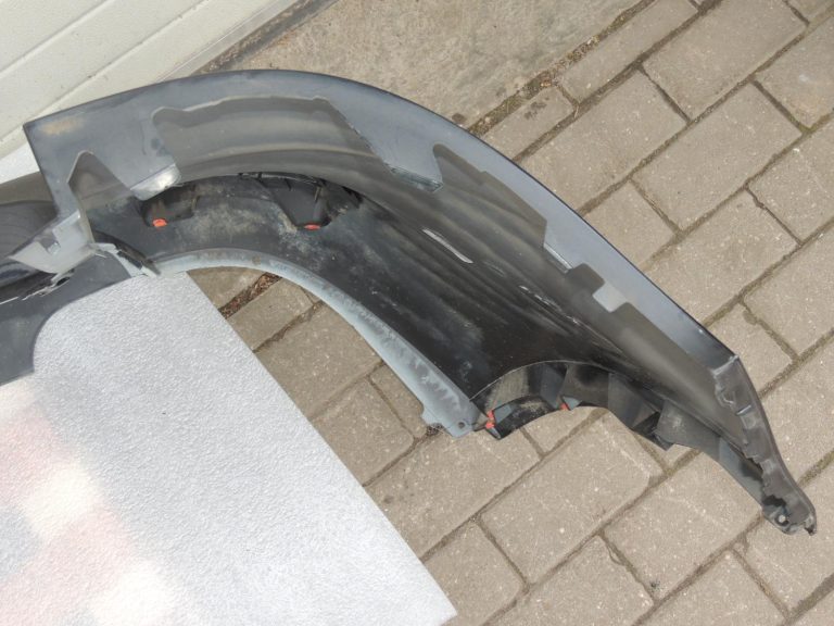 Opel Zafira C Tourer aizmugurējais bampers, melns, GAR 13354138 13359862 OE