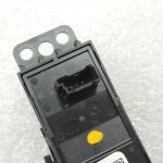 BMW 5. sērijas G30 stāvbremzes slēdzis „Auto Hold“ 61315A72FE4 oriģināls