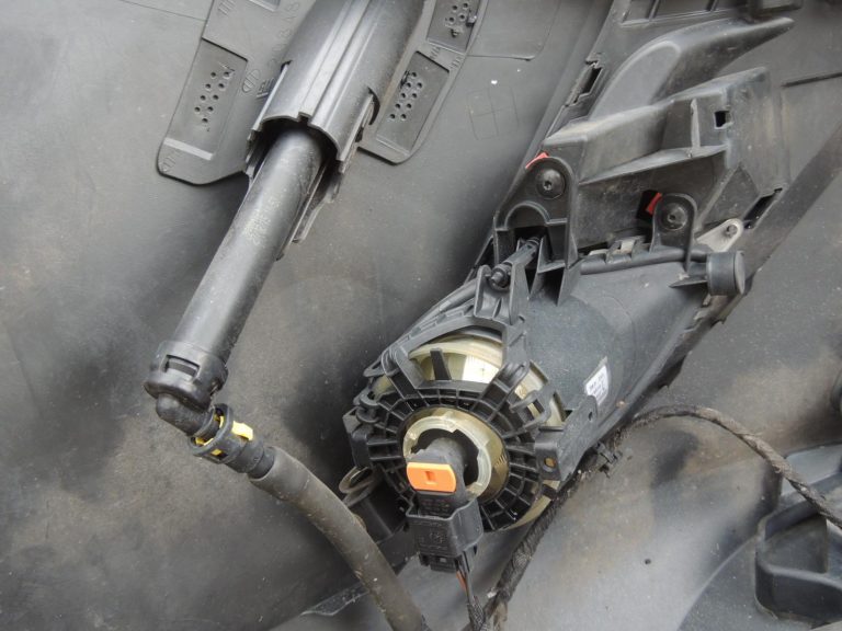 Opel Zafira C Tourer priekšējais bampers, melns, GAR 20951662 13360888 OE