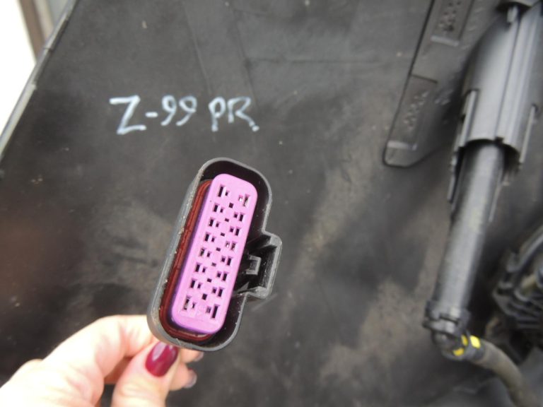 Opel Zafira C Tourer priekšējais bampers, melns, GAR 20951662 13360888 OE