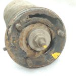 Nissan Navara D40 3.0 dCi V9X priekšējie amortizatori 561005X25A 561005X22D OE