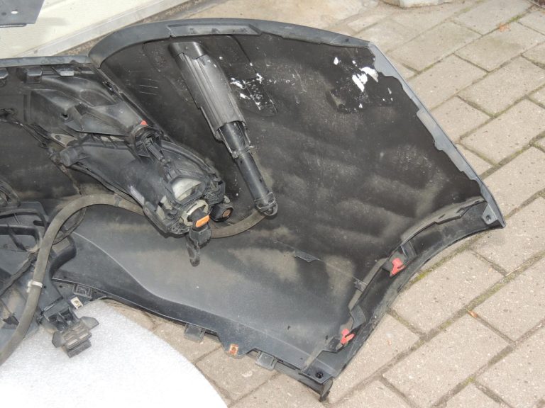Opel Zafira C Tourer priekšējais bampers, melns, GAR 20951662 13360888 OE