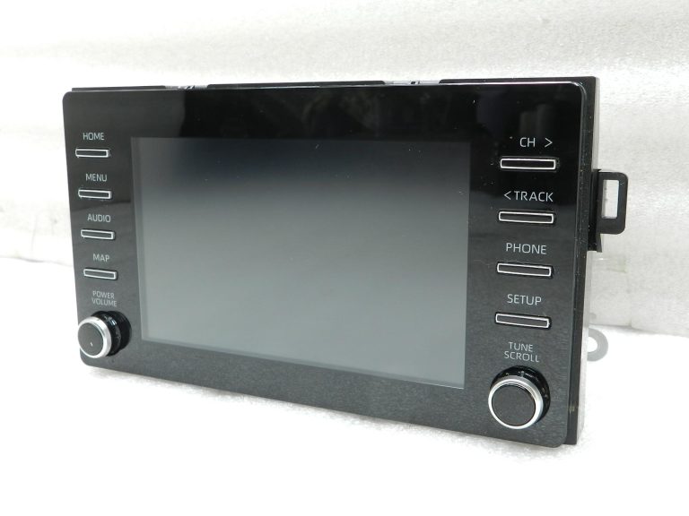Toyota Yaris oriģinālais radio, CD-atskaņotājs, DVD-atskaņotājs, navigācijas sistēma 86140k0070