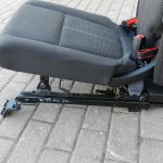 Opel Zafira C oriģināls aizmugurējais centrālais sēdeklis ar nolaižamu roku balstu