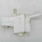 Toyota Yaris oriģinālais stiklu tīrīšanas šķidruma tvertne 85315K0070