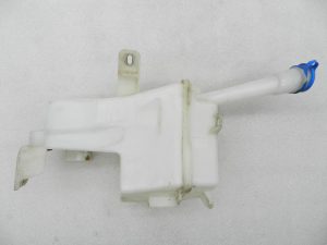 Toyota Yaris oriģinālais stiklu tīrīšanas šķidruma tvertne 85315K0070