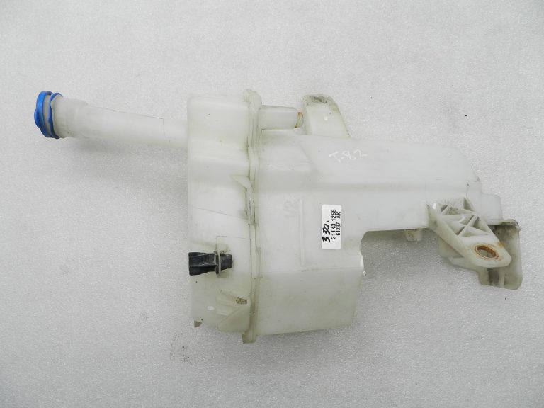 Toyota Yaris oriģinālais stiklu tīrīšanas šķidruma tvertne 85315K0070