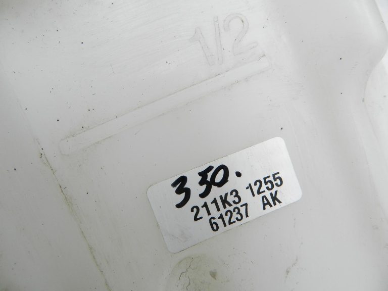 Toyota Yaris oriģinālais stiklu tīrīšanas šķidruma tvertne 85315K0070
