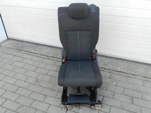 Opel Zafira C oriģinālais aizmugurējais kreisais salokāmais sēdeklis ar ISOFIX