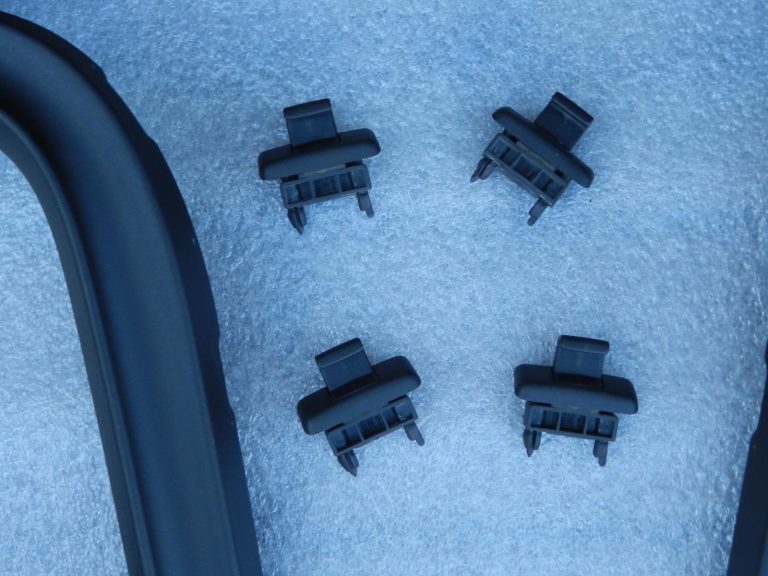 „Opel Zafira C“ oriģinālais durvju apdares komplekts ar LED apgaismojumu