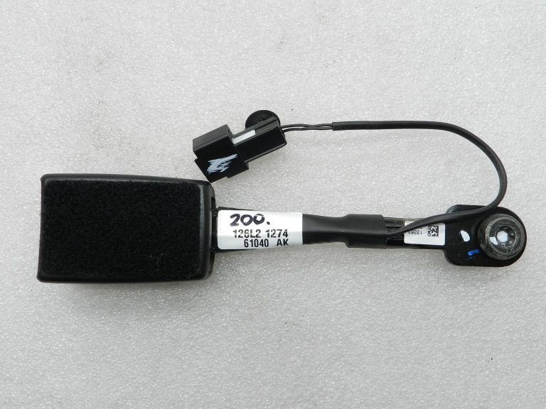 Opel Zafira C oriģinālā drošības jostas sprādze priekšā labajā pusē 13383731