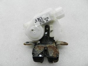 Toyota Yaris oriģinālā bagāžnieka durvju slēdzene 6935002090
