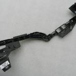 Opel Zafira C oriģinālais priekšējais kreisais bampera stiprinājums 13300782