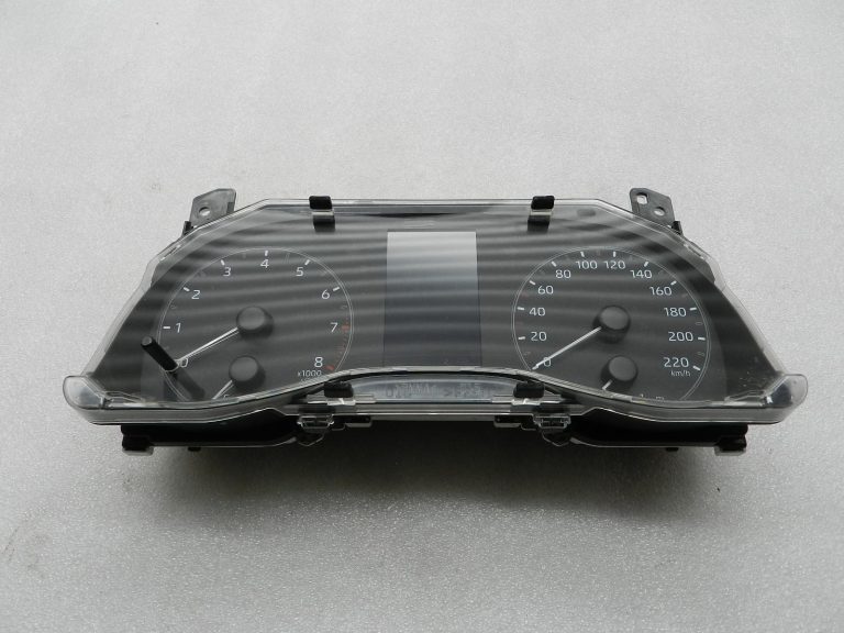 Toyota Yaris oriģinālais instrumentu panelis – spidometrs un tahometrs 83800K0191