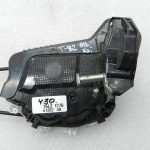 Toyota Yaris oriģinālā aizmugurējā kreisā durvju slēdzene 69060K0040