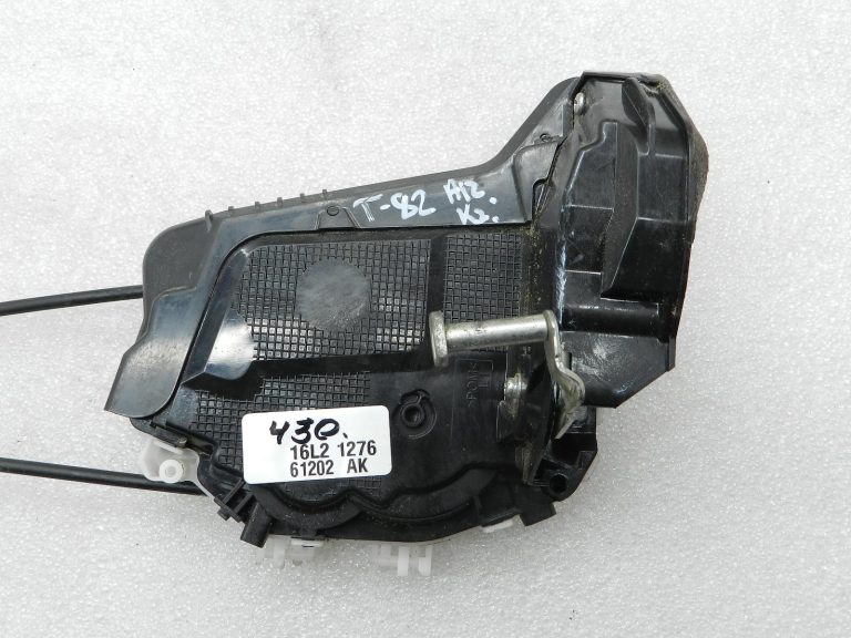 Toyota Yaris oriģinālā aizmugurējā kreisā durvju slēdzene 69060K0040