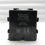 Toyota Yaris oriģinālais stikla tīrītāju relejs 8594052100