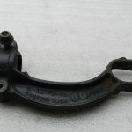 Audi A6 oriģinālais priekšējais labais amortizatora kronšteins 8K0413038L