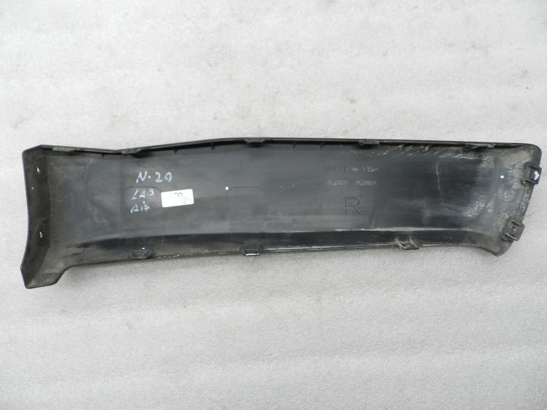 Nissan X-Trail T31 oriģinālais aizmugurējā labās puses apakšējā bufera pārsegs 85088JG00A