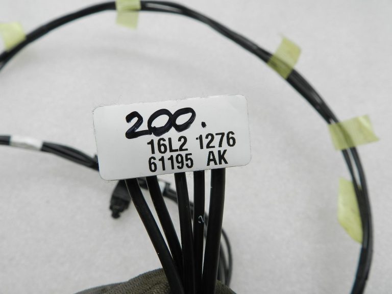 Toyota Yaris oriģinālais antenas vadu komplekts 86101k0320