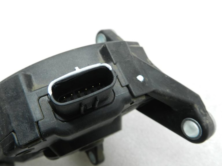 Toyota Yaris oriģinālais gāzes pedālis 78110K0030