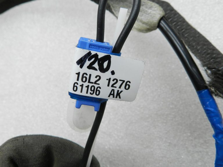 „Toyota Yaris“ oriģinālais antenas vadu kopnes pagarinājums 86101k0030