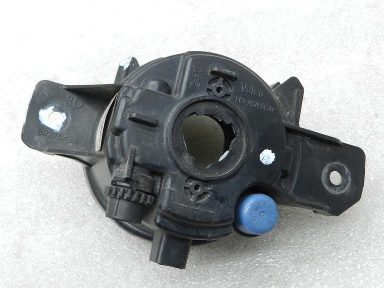 Nissan Qashqai oriģinālie priekšējie miglas lukturi, labais 261508990A