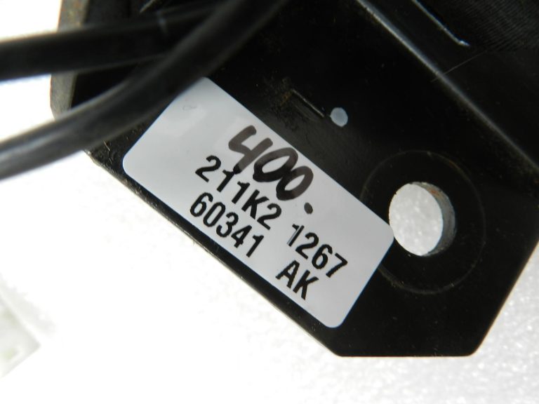 Nissan Qashqai oriģinālā drošības jostas sprādze aizmugurē 88863JD10A