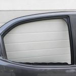 Toyota Yaris oriģinālā aizmugurējā labā durvī 1G3 Magnetic Gray Metallic 67003K0060