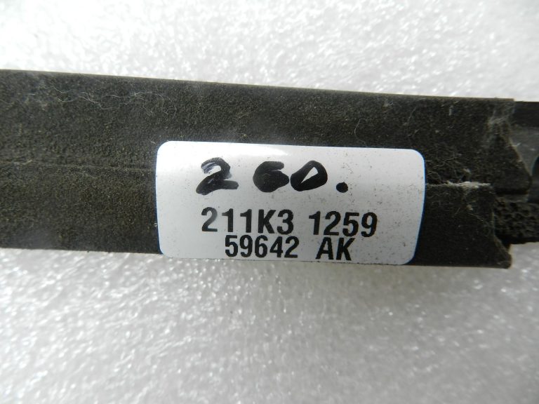 Nissan X-Trail oriģinālais priekšējās labās puses durvju blīvējums 80820JG000